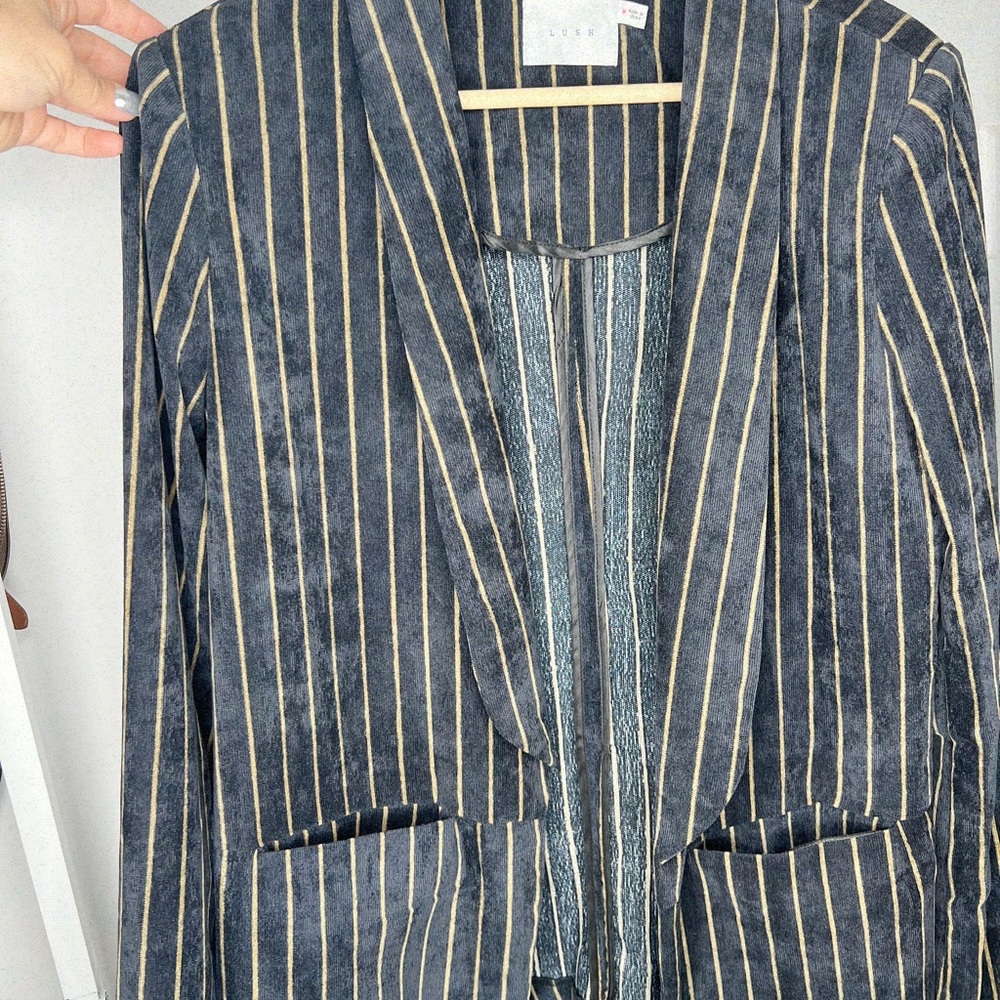 Lush jacket size M
